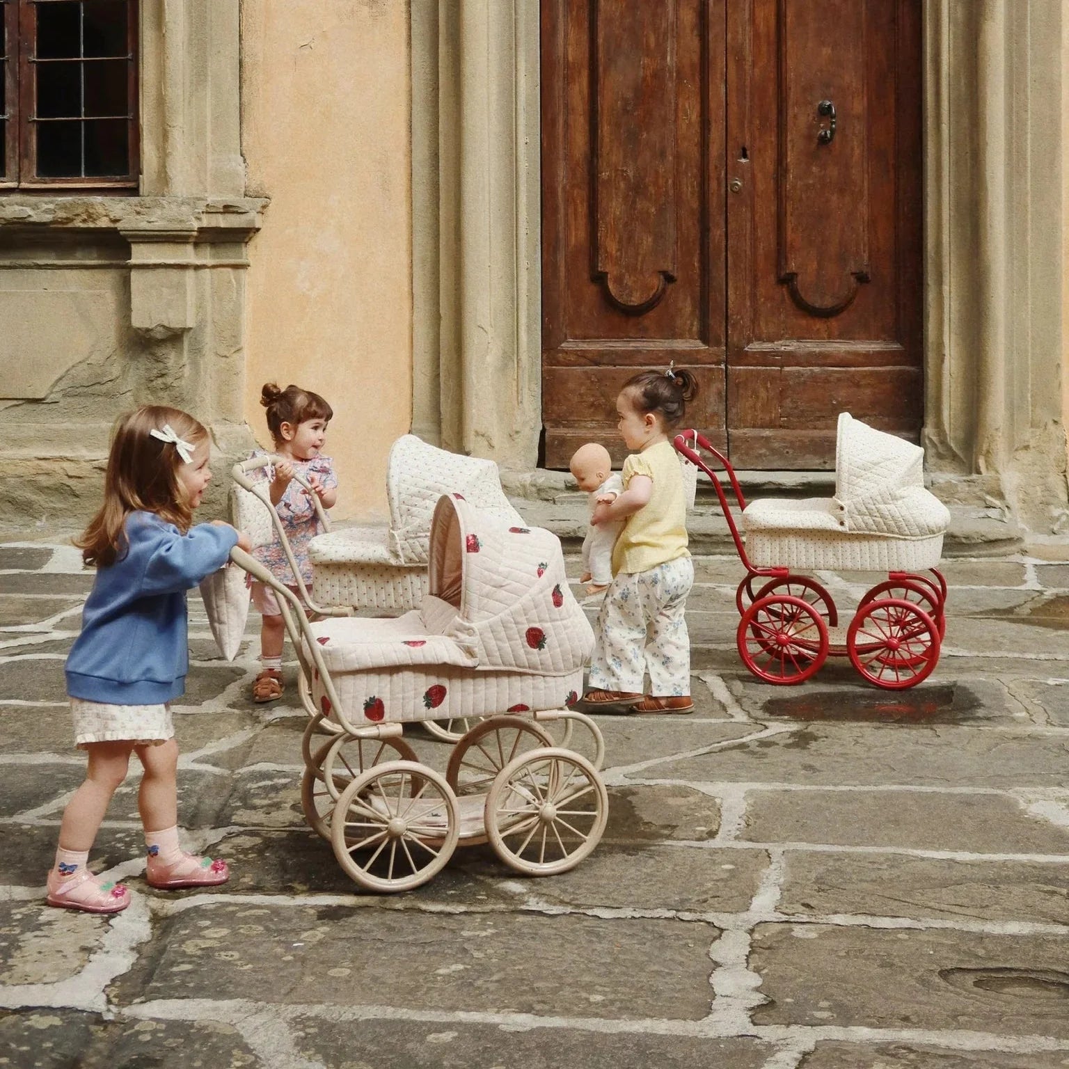 Puppenwagen 'Minnie Doll Pram Vienna'